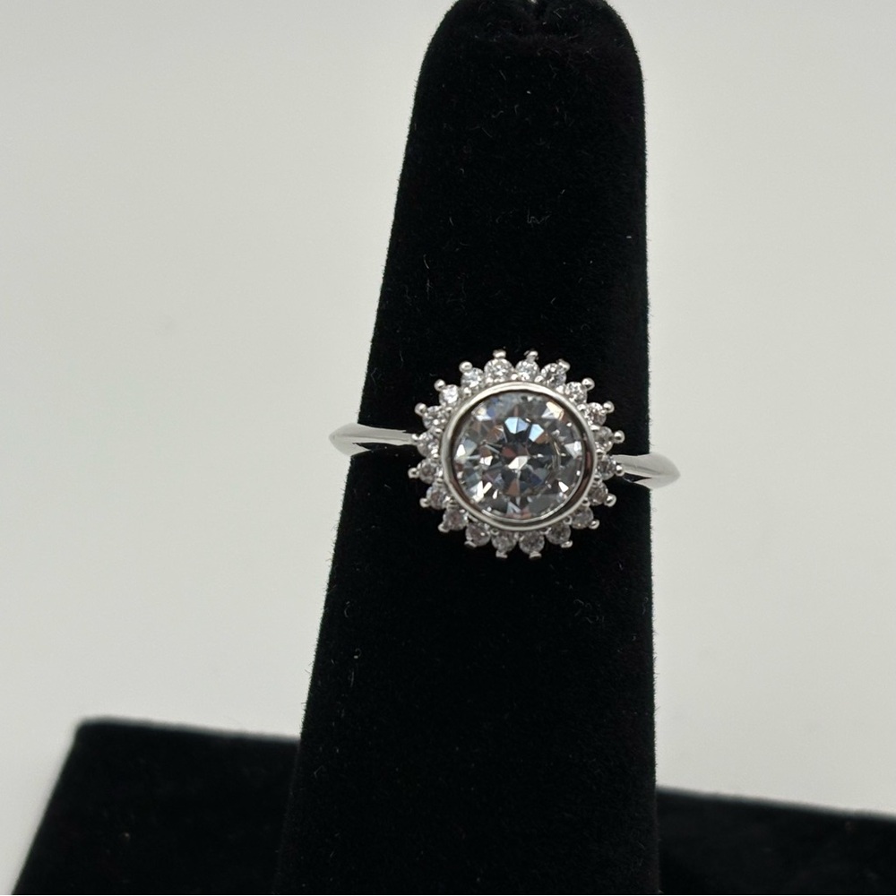 Elegant Silver Halo Ring